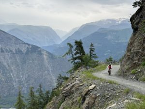 Piste vers le col du Solude